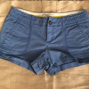 Old Navy Perfect 3 1/2” Short